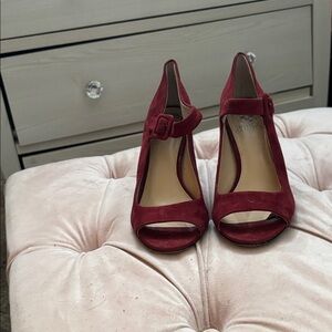 Vince Camuto Burgundy Peep-Toe Heels